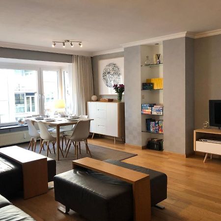 Modern Apartment At 2 Steps From Beach Oostende Eksteriør billede
